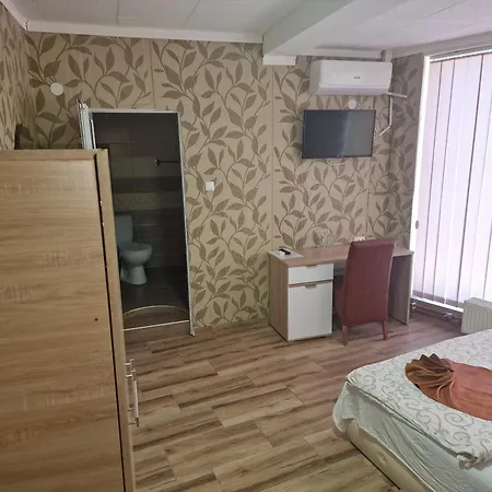 Saradis Отель 2*